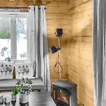 3 Bedroom Lovely In Vikanes