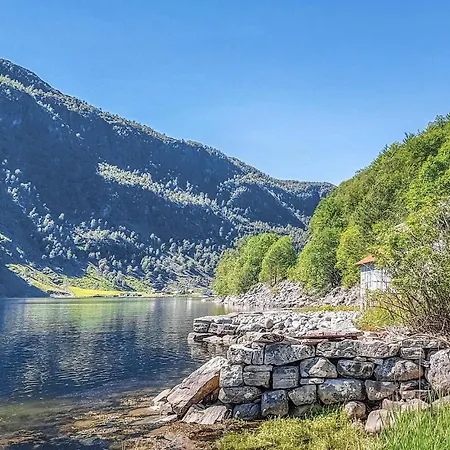 3 Bedroom Lovely In Vikanes Holiday home