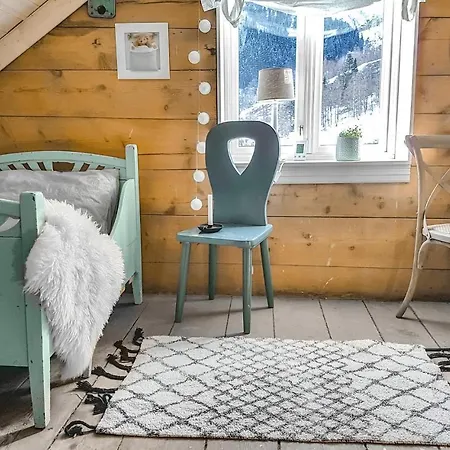 Ferienhaus 3 Bedroom Lovely In Vikanes