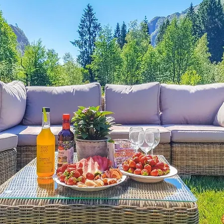 3 Bedroom Lovely In Vikanes *