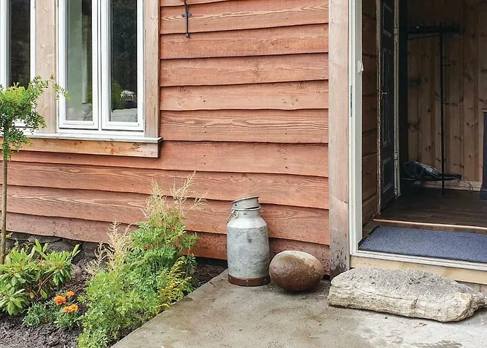 3 Bedroom Lovely In Vikanes Сasa de vacaciones *